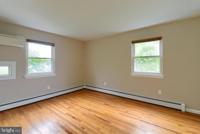 619 ERFORD RD, Camp Hill, PA 17011