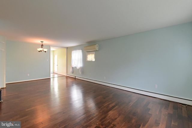 619 ERFORD RD, Camp Hill, PA 17011