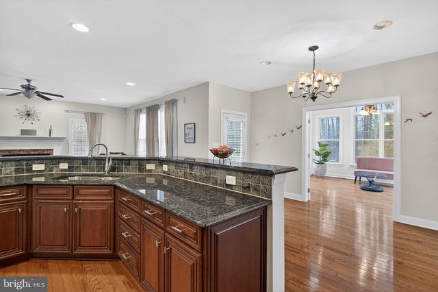 77 CALEB LN, Princeton, NJ 08540