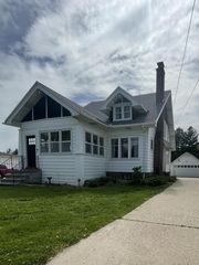 N493 State Road 67, Oconomowoc, WI 53066