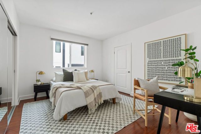 11801 Avon Way 5, Los Angeles, CA 90066