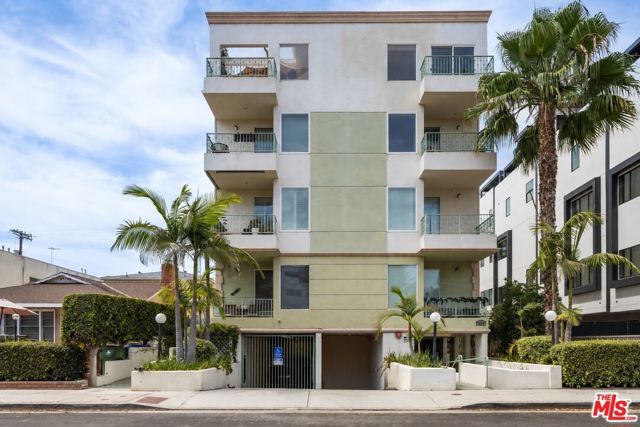 11801 Avon Way 5, Los Angeles, CA 90066