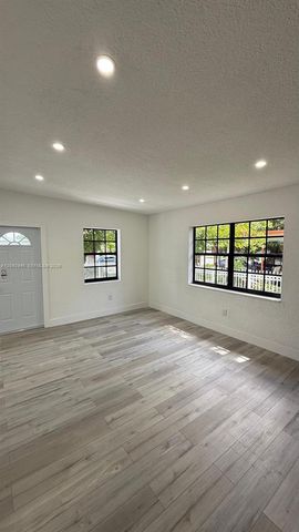 980 NE 146th Street, North Miami, FL 33161
