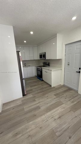 980 NE 146th Street, North Miami, FL 33161