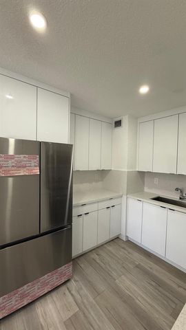 980 NE 146th Street, North Miami, FL 33161