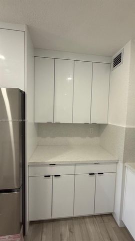 980 NE 146th Street, North Miami, FL 33161