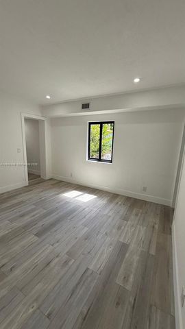 980 NE 146th Street, North Miami, FL 33161