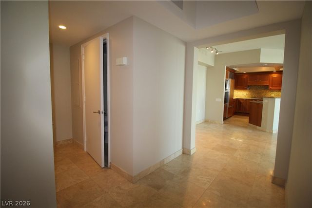 2777 Paradise Road 708, Las Vegas, NV 89109