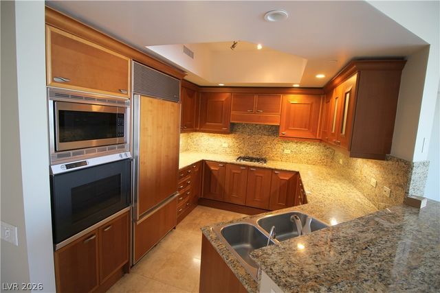 2777 Paradise Road 708, Las Vegas, NV 89109