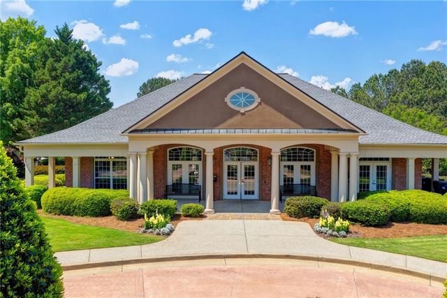 4858 Basingstoke Drive, Suwanee, GA 30024