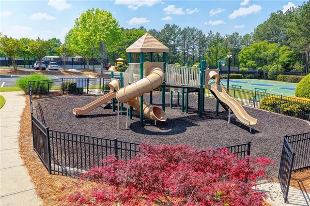 4858 Basingstoke Drive, Suwanee, GA 30024