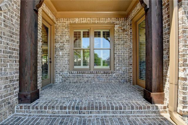 4858 Basingstoke Drive, Suwanee, GA 30024
