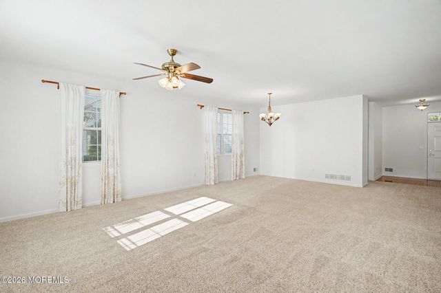 17 Reef Lane, Little Egg Harbor, NJ 08087