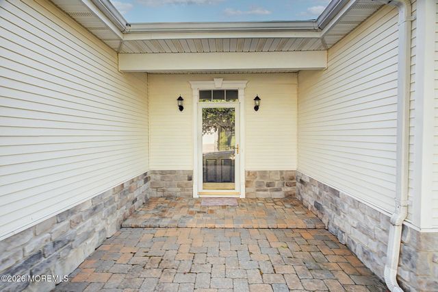 17 Reef Lane, Little Egg Harbor, NJ 08087