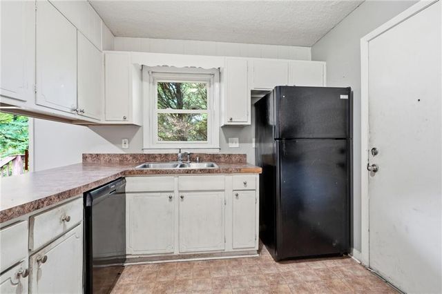 305 Mercer Drive, Jonesboro, GA 30236