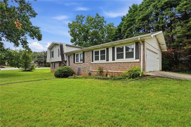 305 Mercer Drive, Jonesboro, GA 30236