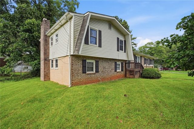 305 Mercer Drive, Jonesboro, GA 30236