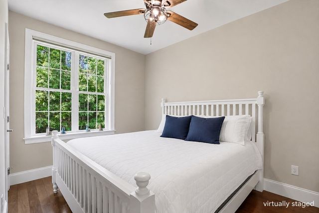 27 W River St, Upton, MA 01568