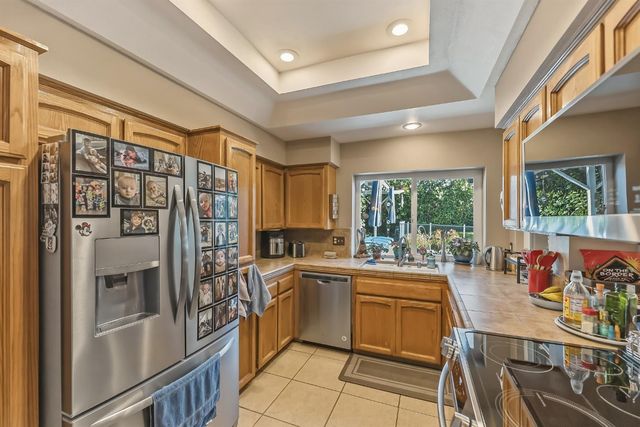 1917 E Quincy Avenue, Fresno, CA 93720