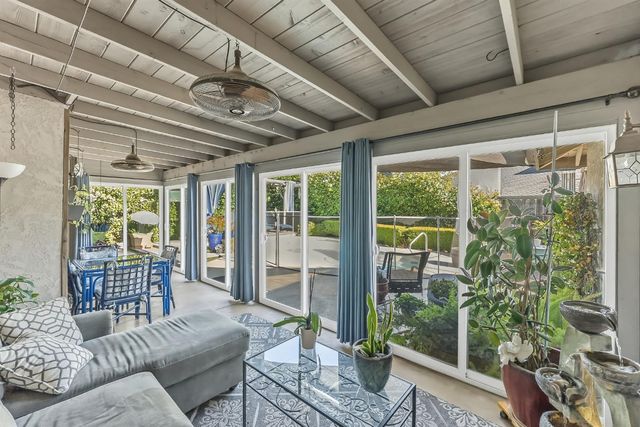 1917 E Quincy Avenue, Fresno, CA 93720