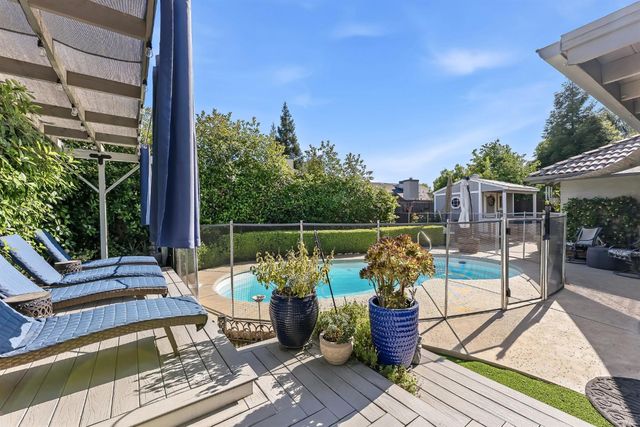1917 E Quincy Avenue, Fresno, CA 93720