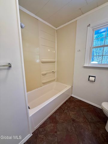 165 Reservoir Road, Moreau, NY 12828