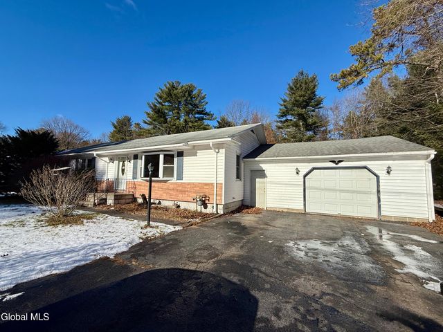 165 Reservoir Road, Moreau, NY 12828