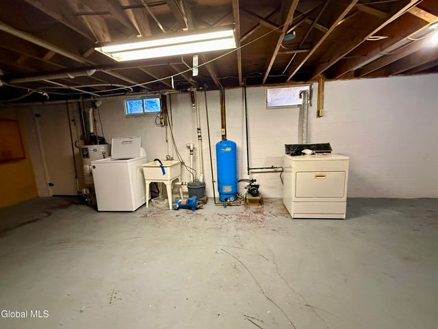 165 Reservoir Road, Moreau, NY 12828