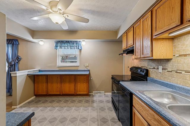 520 Meadow Lane, Trenton, OH 45067