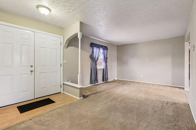 520 Meadow Lane, Trenton, OH 45067