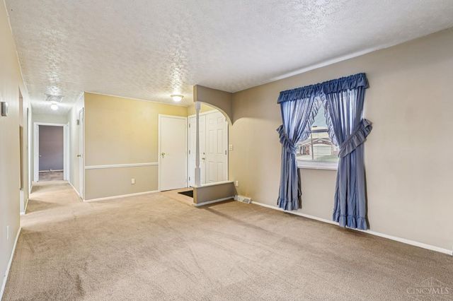 520 Meadow Lane, Trenton, OH 45067