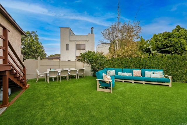 965 Rosecrans Street, San Diego, CA 92106