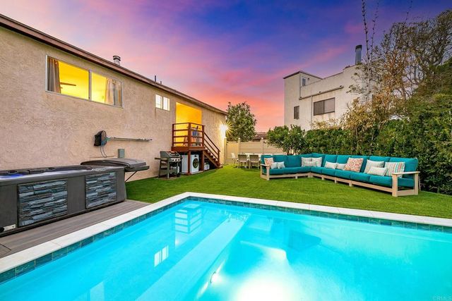 965 Rosecrans Street, San Diego, CA 92106