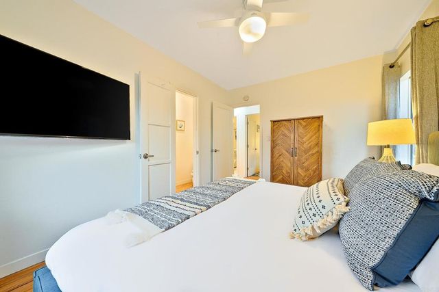 965 Rosecrans Street, San Diego, CA 92106