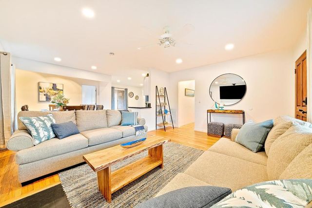 965 Rosecrans Street, San Diego, CA 92106