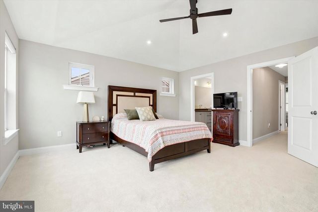 110 HARLAND AVE, Royersford, PA 19468
