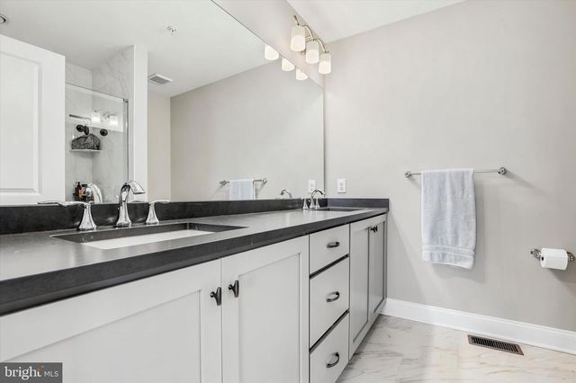 110 HARLAND AVE, Royersford, PA 19468