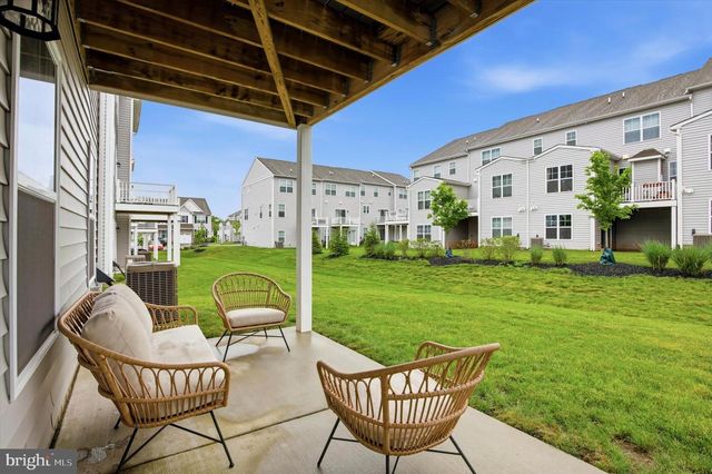 110 HARLAND AVE, Royersford, PA 19468