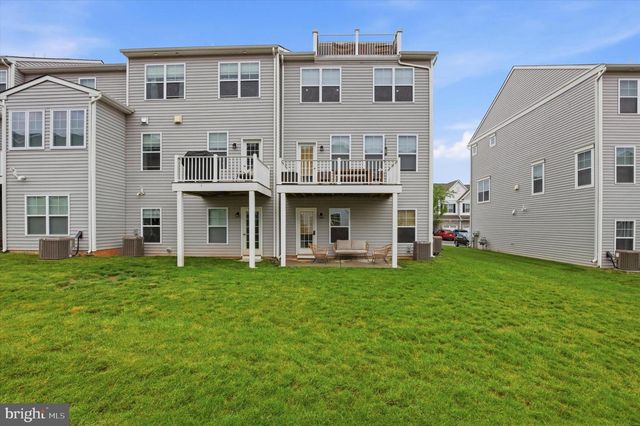 110 HARLAND AVE, Royersford, PA 19468
