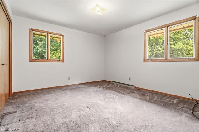 1129 Oak Tree Road, Akron, OH 44320