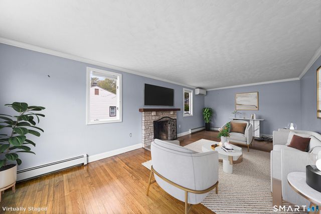 25 Putnam Drive, Enfield, CT 06082