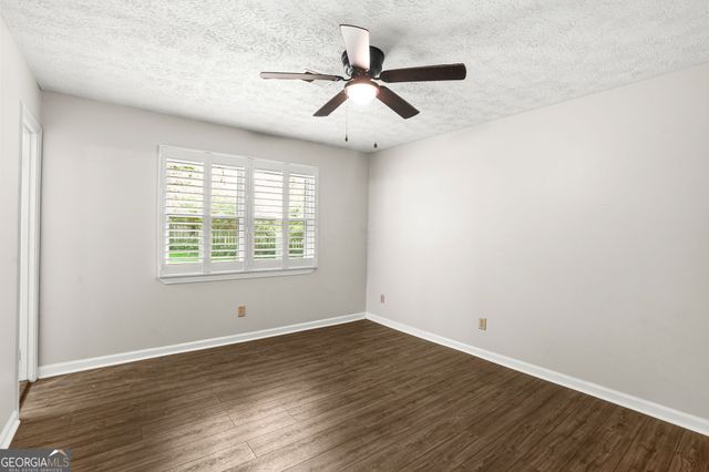 6988 Tan Bark Court, Riverdale, GA 30296