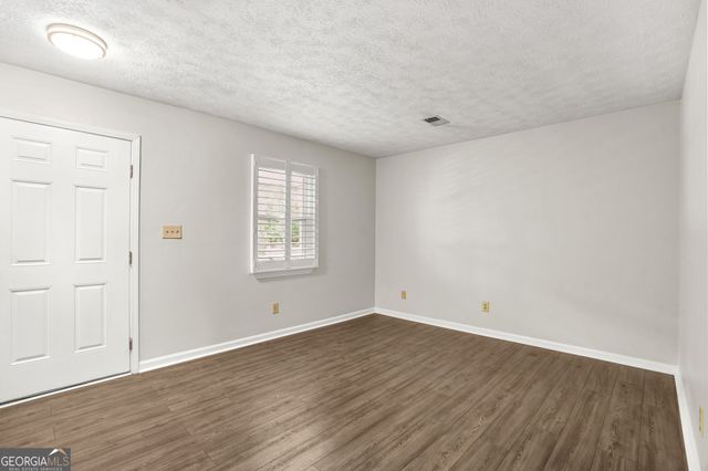 6988 Tan Bark Court, Riverdale, GA 30296