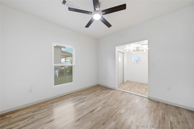 312 E 5th Street, Claremore, OK 74017