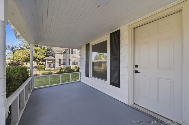 312 E 5th Street, Claremore, OK 74017