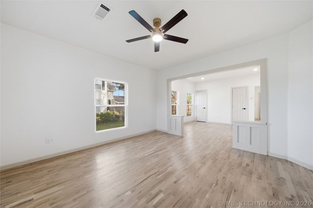 312 E 5th Street, Claremore, OK 74017