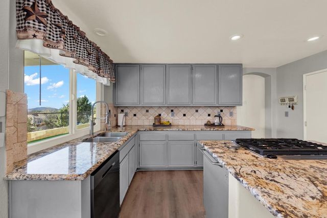 2274 Boulders Court, Alpine, CA 91901