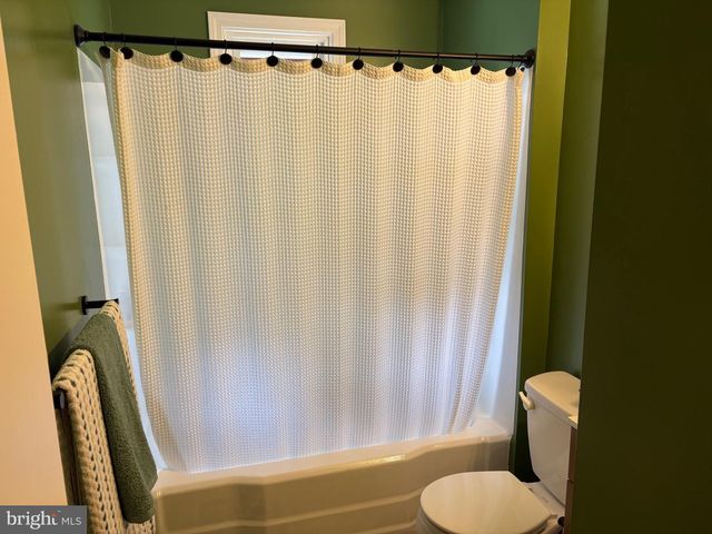 1026 W BROWNING RD, Bellmawr, NJ 08031