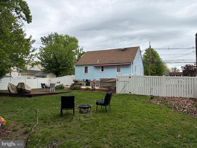 1026 W BROWNING RD, Bellmawr, NJ 08031