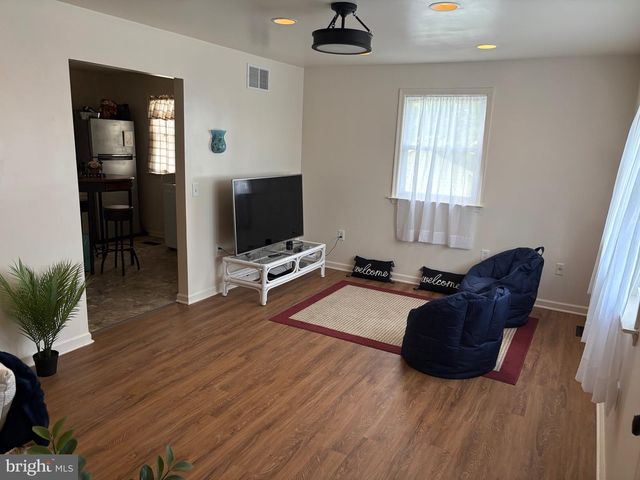1026 W BROWNING RD, Bellmawr, NJ 08031